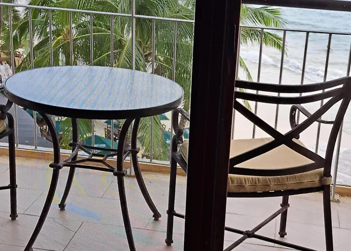 Apartament Front - Ocean View 1 Bedroom With Terrace & Hughe Infinity Pool Heart Of Playa Del Carmen-el Faro Residental Surf 407 Playa del Carmen