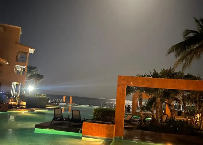 Front - Ocean View 1 Bedroom With Terrace & Hughe Infinity Pool Heart Of Playa Del Carmen-el Faro Residental Surf 407 * Playa del Carmen